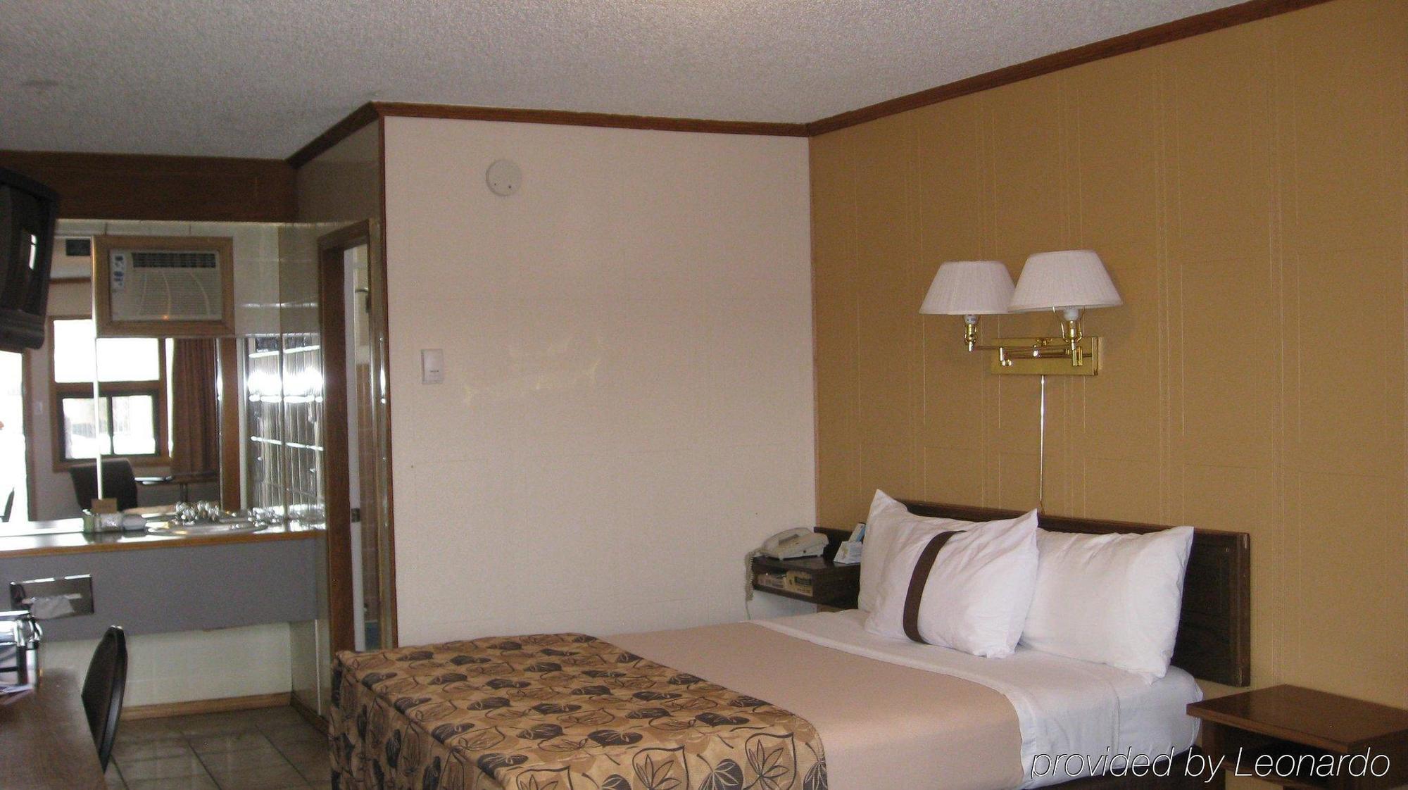 Canadas Best Value Inn YYC Rum bild