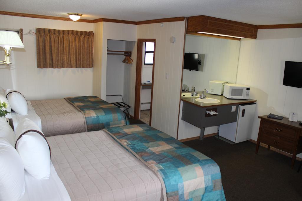 Canadas Best Value Inn YYC Exteriör bild