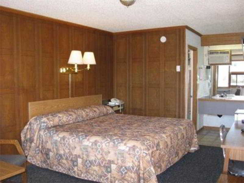 Canadas Best Value Inn YYC Rum bild