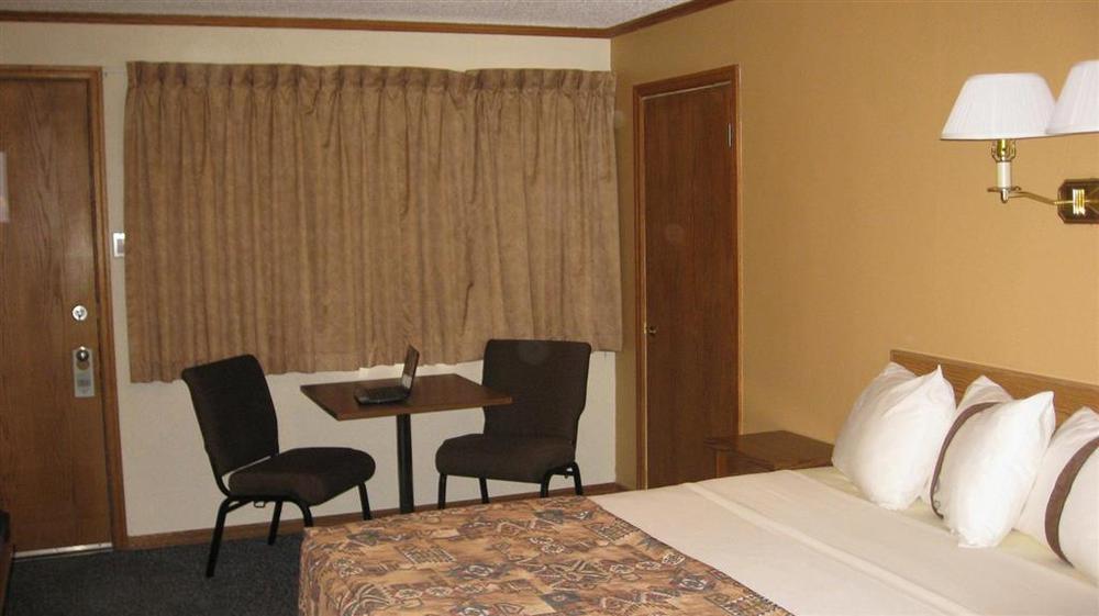 Canadas Best Value Inn YYC Rum bild